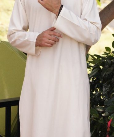Men's Classic Off White Stitched Shalwar Kameez | Elegant traditional Wear